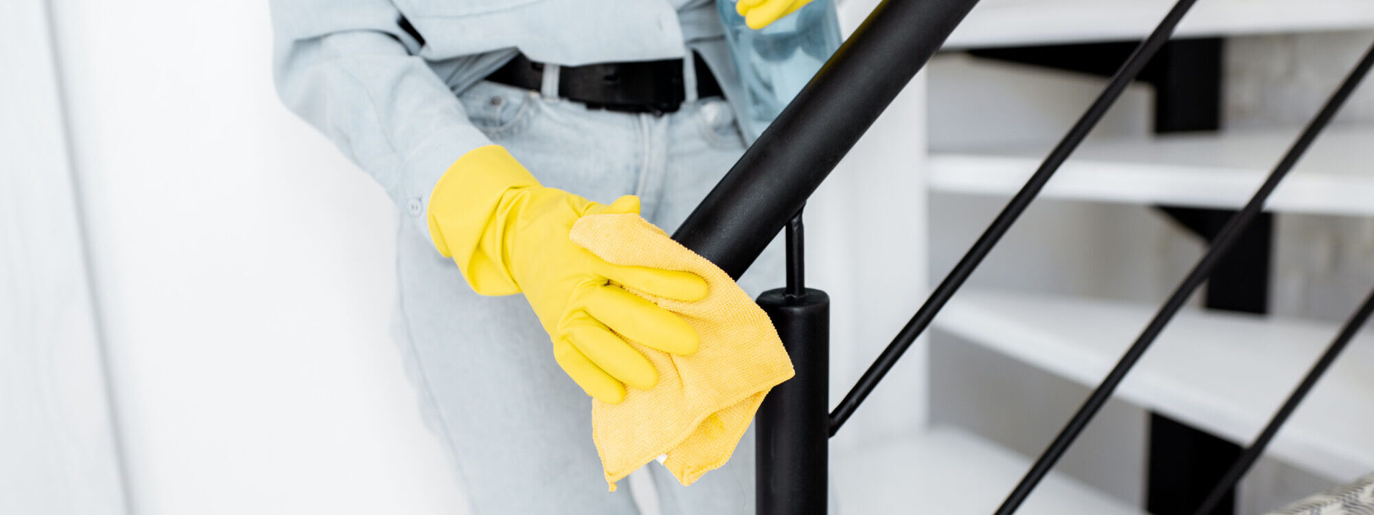 NETTOYAGE_TERTIAIRE_3D4 2000X750 | La Cité de la Facilité Comment choisir le bon prestataire de nettoyage pour vos bureaux ? Erstein